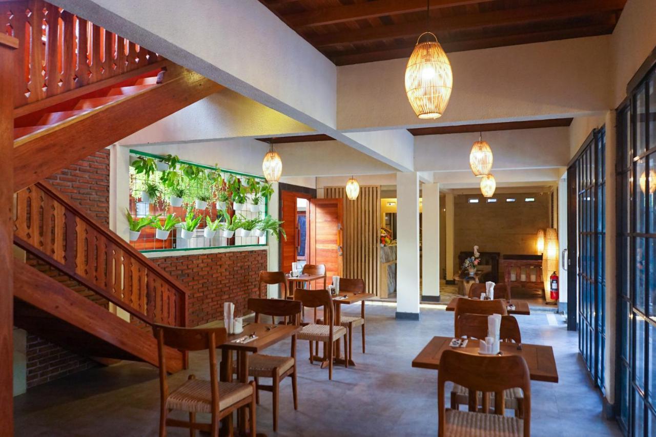 La'Villaris Hotel & Resto Kuta  외부 사진